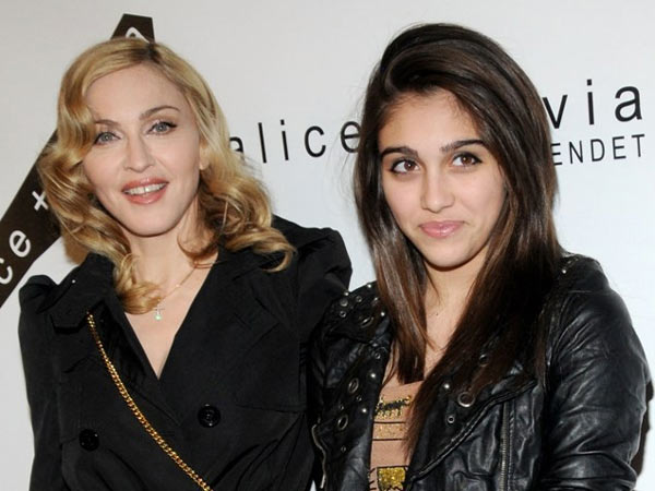 Madonna con la figlia Lourdes Leon